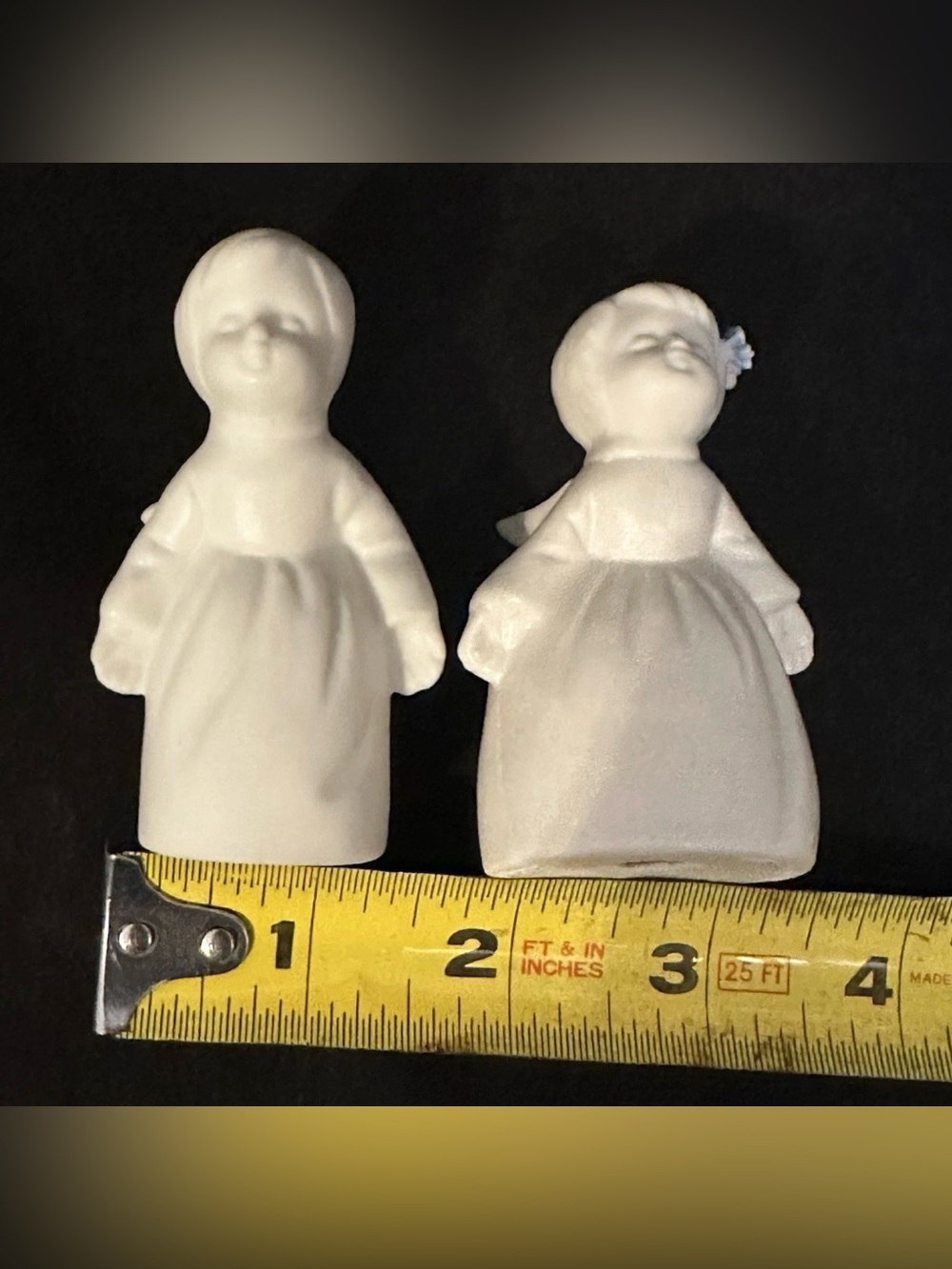 Vintage White Bisque Porcelain Kissing Angel Figurines Boy Girl Pair 3" Decor - Picture 7 of 8